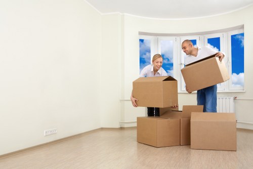 Commercial move support with a removal van in Highbury
