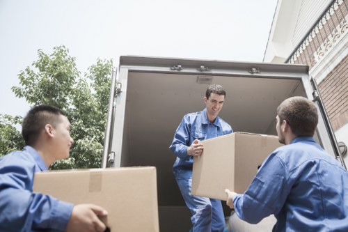 Professional moving support for Highbury homes and nearby North London areas