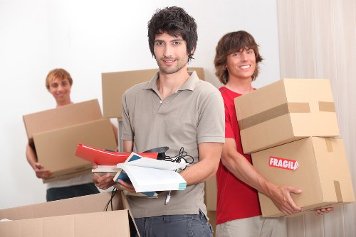 Packing and loading services for flats and homes in Highbury